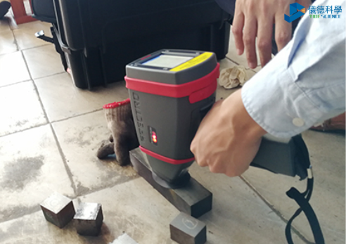 手持式合金分析儀xSORT現(xiàn)場(chǎng)測(cè)量不銹鋼